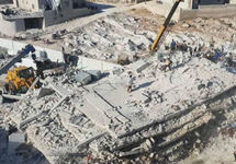 Обломки взорванного дома в Сармаде. Фото из твиттера @SyriaCivilDef