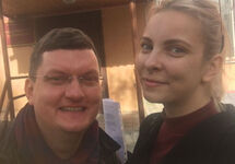 Алексей Бушмаков и Мария Мотузная. Фото из твиттера Мотузной