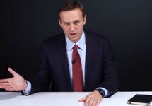 Алексей Навальный объявляет об "Умном голосовании". Кадр видеообращения