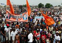 Митинг оппозиции в ДР Конго. Источник: theguardian.com
