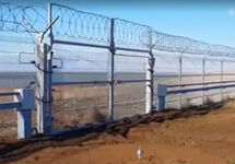 Заграждение на границе с Крымом. Кадр съемки ФСБ