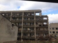 Разрушенный дом в Марьинке. Фото: kumar.dn.ua