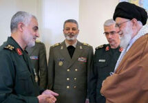 Генерал Сулеймани (слева) с аятоллой Хаменеи. Фото: khamenei.ir