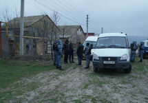Обыск в Бахчисарае. Фото: "Крымская солидарность"