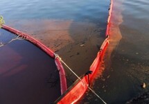 Загрязнение воды после аварии в Норильске. Фото WWF