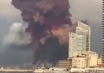 Взрыв в Бейруте. Кадр видео