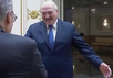 Александр Лукашенко встречает Рене Фазеля. Кадр видео