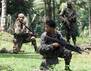 Филиппинские солдаты тренируются под присмотром американских военных. Фото Reuters