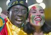 Торжество сенегальских болельщиков на матче открытия. Фото AP