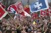 Сторонники независимости празднуют победу коалиции Джукановича. Фото AP