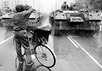 Танки на Арбате  утром 19 августа 91 года. Фото Дм. Борко