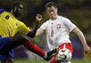 Матч Польша - Эквадор: Мендес против Кшынувека. Фото AP