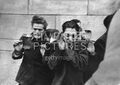 Будапешт, 1956. Сотрудники венгерской тайной полиции (Allamvedelmi Hatosag), завхваченные повстанцами.