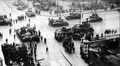 Будапешт, 1956. В город входят советские танки, их окружают и агитируют не стрелять
