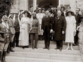 16. Уинстон Черчилль, Т. Лоренс (Аравийский) и эмир Абдулла. Иерусалим, 1921 г.