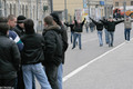На подступах к Болотной неизвестные задирают собирающуюся на митинг молодежь. ФотоД.Борко/Грани.Ру