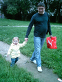 Алексей Соколов с дочерью. Фото с сайта master-sudtyajb.narod.ru