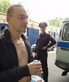 Задержанные во дворе ОВД "Замоскворечье". Фото Анастасии Рыбаченко