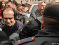 Задержание Кирилла Медведева у Таганского суда после исполнения песни. Фото Вероники Максимюк/Грани.Ру