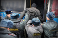 Задержание другороссов после драки у Сахаровского центра. Фото Л.Барковой/Грани.Ру