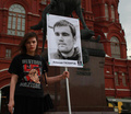 3 мая. Активистка Изабель Магкоева в пикете поддержки Алексея Гаскарова