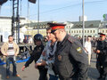 Василий Цепенда (слева) наблюдает за задержанием Бориса Немцова на Болотной 6 мая 2012 года. Фото с личной страницы ВКонтакте