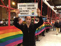 ЛГБТ-протест у Карнеги-холла перед концертом Валерия Гергиева. Фото: queernationny.org