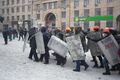 Бой на Грушевского: подкрепление с Майдана. Фото Юрия Тимофеева/Грани.Ру