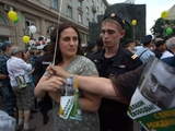 Задержания на Арбате.  Фото Юрия Тимофеева/Грани.Ру