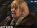Ада Роговцева на Евромайдане. Фото с сайта zn.ua