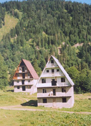 Абхазия. Заброшенный дом отдыха недалеко от Рицы