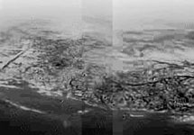 Мозаика из изображений, полученных над местом посадки с высоты 8 км. Разрешение оригинала - 20 м на пиксел. Фото ESA/NASA/University of Arizona с сайта www.esa.int