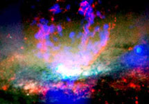 Галактика NGC 3079. Центральная часть. Изображение NASA/CXC/U.North Carolina/G.Cecil с сайта www.spaceflightnow.com