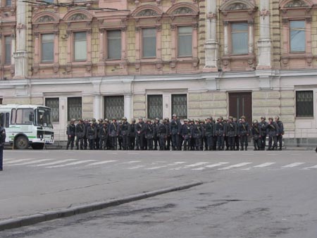 ''Гражданское общество против полицейского государства''. Фото Граней.Ру
